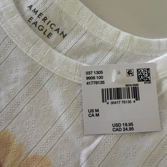 NWT American Eagle White Textured Tee size medium - Picture 2 of 3
